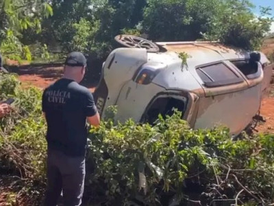 Carro cai em barranco na BR-060, motorista é arremessado e morre