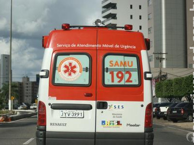 Com facão, enteada tenta matar o padrasto em Cuiabá