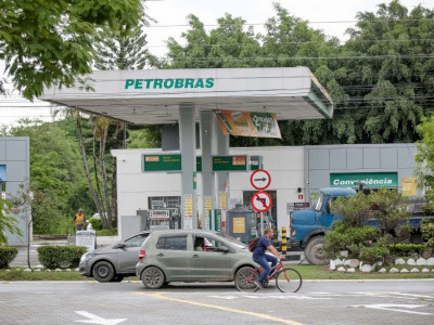 Combustíveis sobem pela segunda semana seguida em todo o país