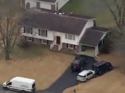 Homem é encontrado morto em casa cercado por mais de 125 cobras 