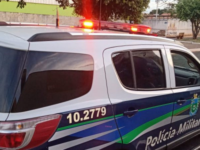 Homem é preso após esfaquear ex-esposa por duas vezes