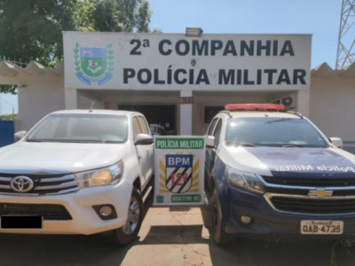 Trio abandona caminhonete roubada após perseguição em Iguatemi