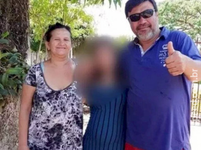 Casal é morto a facadas e pauladas por dupla que invadiu casa