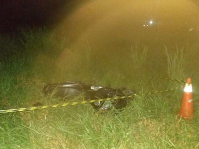 Homem de 56 anos cai de moto e morre em rodovia em Nova Andradina