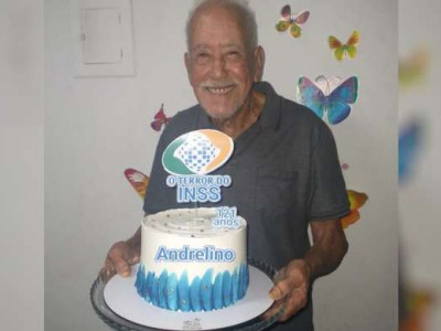 Idoso comemora 121 anos com bolo temático: 