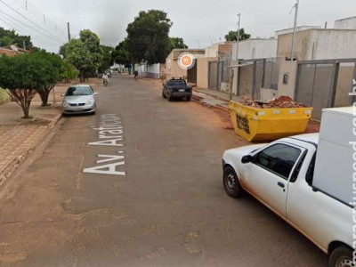 Jovens são assaltados por bandido armado nas Moreninhas
