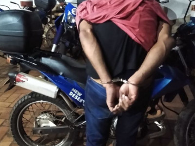 Ladrão de motos é preso com simulacro de pistola na fronteira