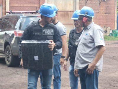 Polícia incinera mais de 40 kg de pasta base de cocaína
