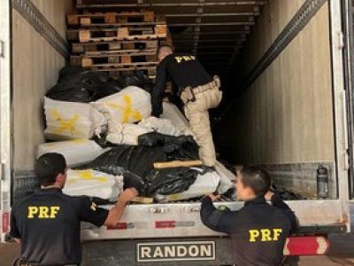 PRF apreende 1,5 tonelada de maconha em Ponta Porã