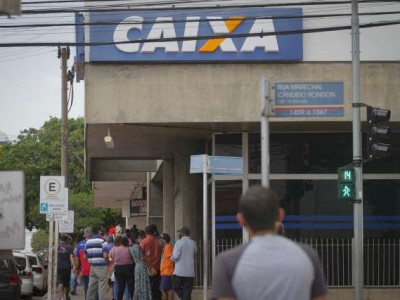 Caixa paga Auxílio Brasil a beneficiários com inscrição final 3