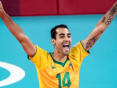Douglas Souza se aposenta da seleção de vôlei "pela saúde mental" 