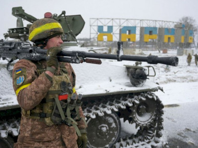 Forças ucranianas avançam a leste de Kiev e russos recuam