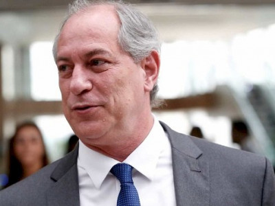 Ciro Gomes ataca Lula e sugere debate