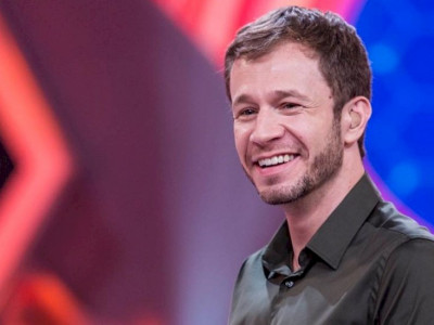 Globo surpreende e anuncia retorno de Tiago Leifert