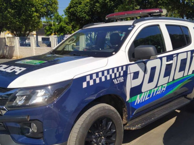 Homem é preso com drogas durante abordagem policial