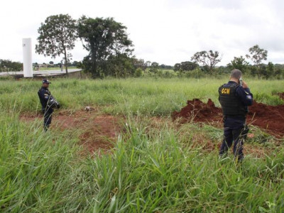 Homem seminu é encontrado morto na Av. Gury Marques