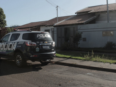 Homens trancam idoso em banheiro durante assalto no Pioneiros
