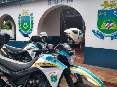 Foragido da justiça é preso durante furto em residência