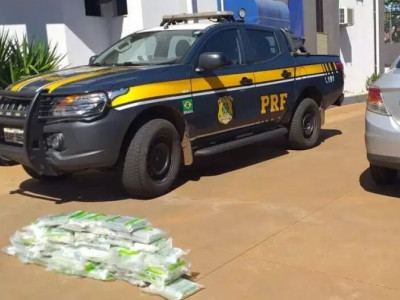 Homem é preso com 30 quilos de cocaína em tanque de combustível