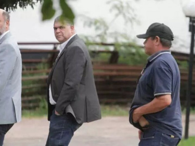 Homem que matou namorado da ex a tiros se apresenta à polícia 