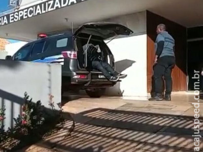 Homens são presos na 