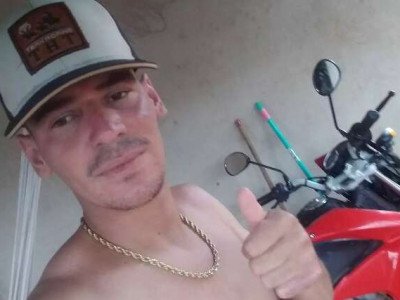 Jovem é encontrado morto com tiro na nuca dentro de carro