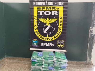 Passageiro é flagrado transportando carga de maconha em ônibus 