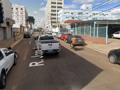 Bandido do Civic aponta arma e rouba mulher na Vila Glória