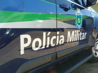 Dois veículos com denúncias de roubo/furto são recuperados
