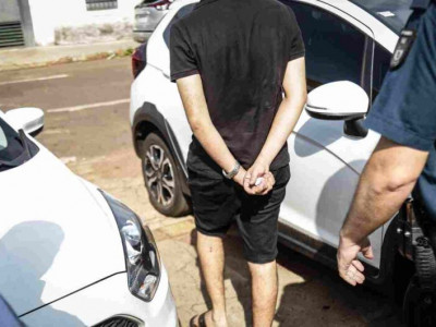 Ex invade escola para cobrar dívida de multa e agride professor