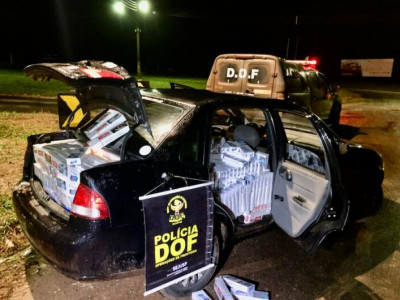 Homem é preso com carro adulterado e contrabando de cigarro 