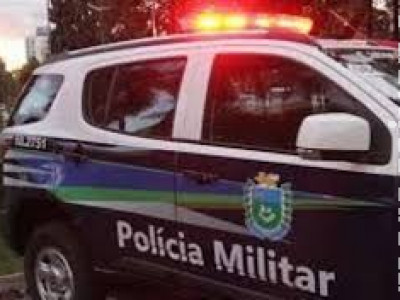 Homem morre com a cabeça prensada em caminhão de concreto