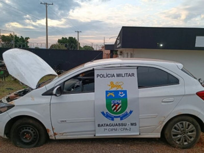 Homem sofre acidente com veículo furtado e acaba preso 