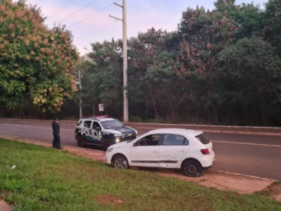 Idoso é encontrado morto no interior de veículo