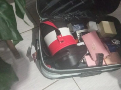 Mulher é presa por tentativa de estelionato