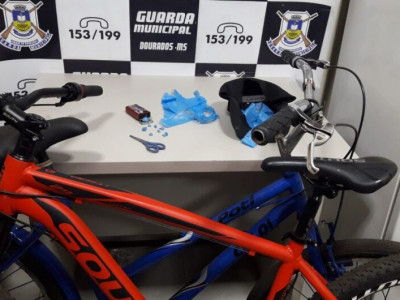 Bicicletas furtadas são recuperadas e usuário de drogas preso