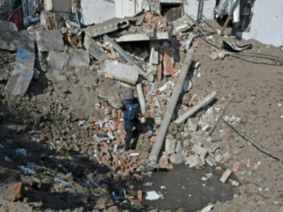 Bombardeios da Rússia matam 13 no centro-oeste da Ucrânia