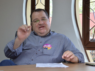 Justiça manda suspender processante que pode cassar prefeito