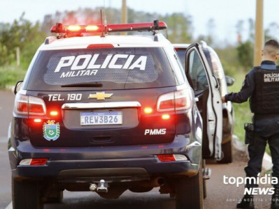 Ladrão invade escritório, faz 
