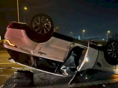 Paula Fernandes capota carro em rodovia de SP: ‘Renasci’