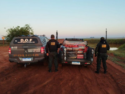 Polícia apreende mais de 1t de maconha em veículo locado 