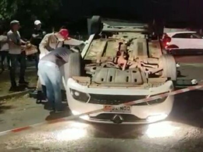 Mulher fica ferida após carro capotar e pegar fogo no Coophamat