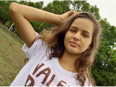 Adolescente morre eletrocutada ao tocar em TV 