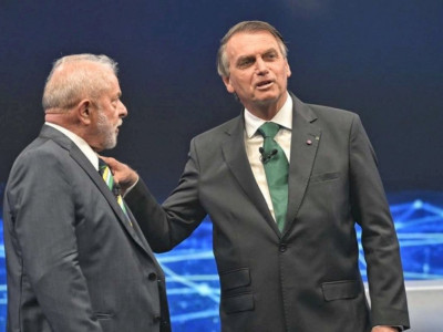 Bolsonaro lidera em SP com 57,3% dos votos válidos, contra 42,7% de Lula, diz Paraná Pesquisas