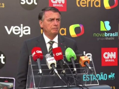 Bolsonaro sobre desistência em debates: fujão sem compromisso