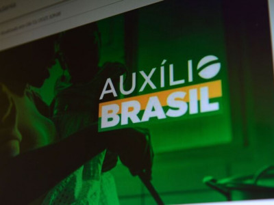 Caixa paga Auxílio Brasil a beneficiários de NIS de final 4