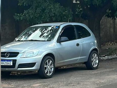 Carro é furtado de dentro de oficina mecânica em Campo Grande