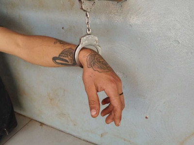Ladrão furta celular de jovem é detido por populares e preso 