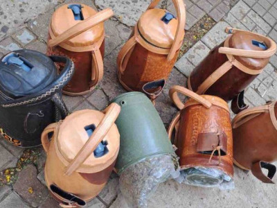 Traficantes abandonam garrafas de tereré recheadas de maconha