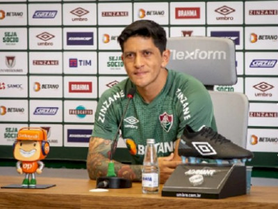 Cano fala sobre proposta de renovação do Fluminense